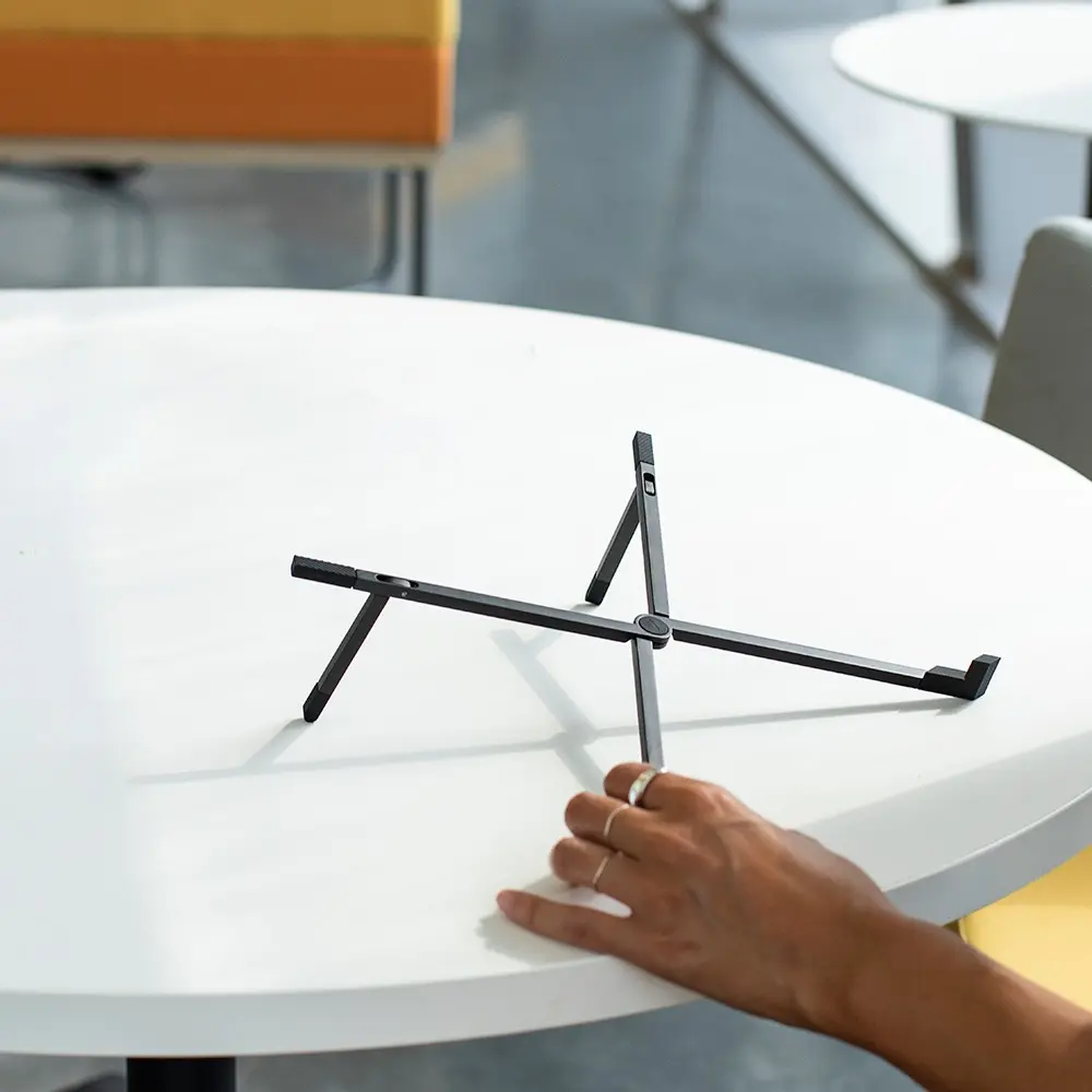 Native Union Ultra İnce Katlanabilir Alüminyum Laptop ve Tablet Standı