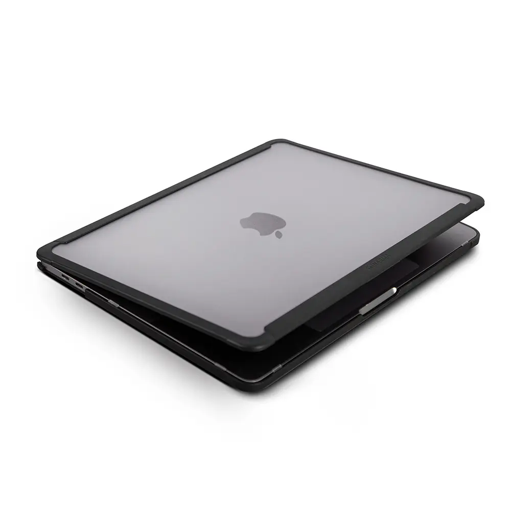 MacBook Pro 13" (2020) Uyumlu Klipsli Koruyucu Kapak - Skinarma Henko