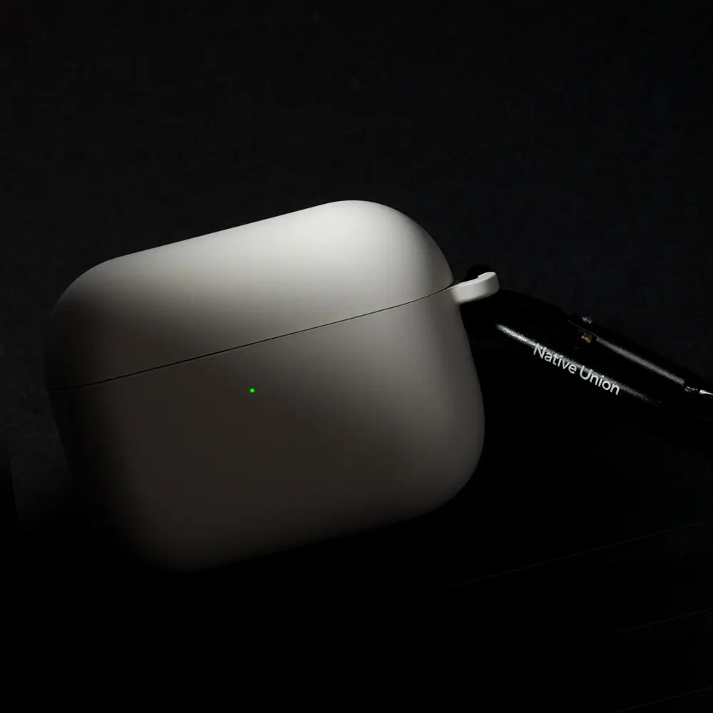 Apple AirPods Pro 3 Kılıf M-Safe Şarj Özellikli Native Union Active Serisi Kapak