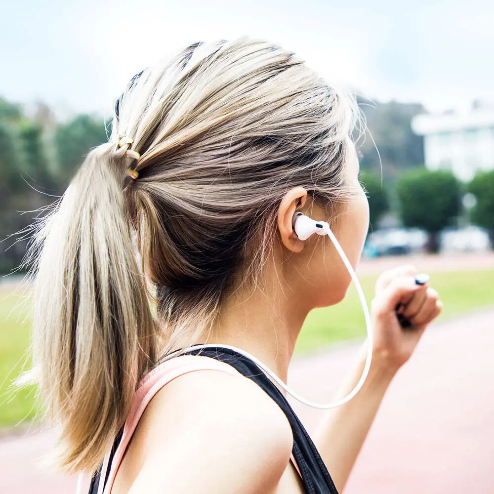 AirPods Pro Boyun Askılı Jelly Bean Tasarımlı Kılıf - SwitchEasy ColorBuddy