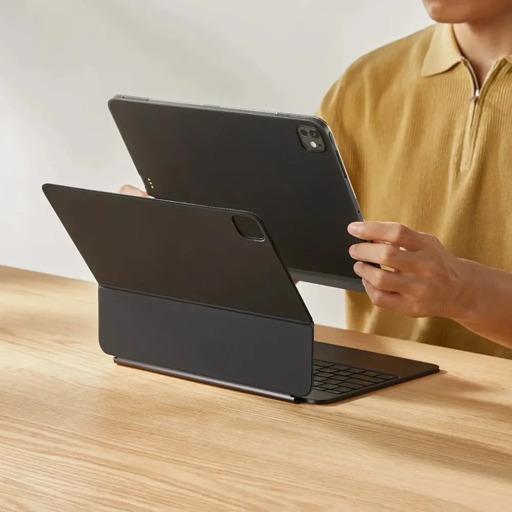 iPad Pro 11" (M4) Ultra İnce Aramid Fiber Kılıf - Pitaka Classic