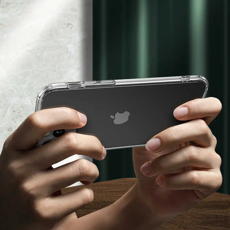 iPhone 12 Pro Max Şeffaf Cam Arka Yüzeyli Kılıf - Benks Magic Crystal