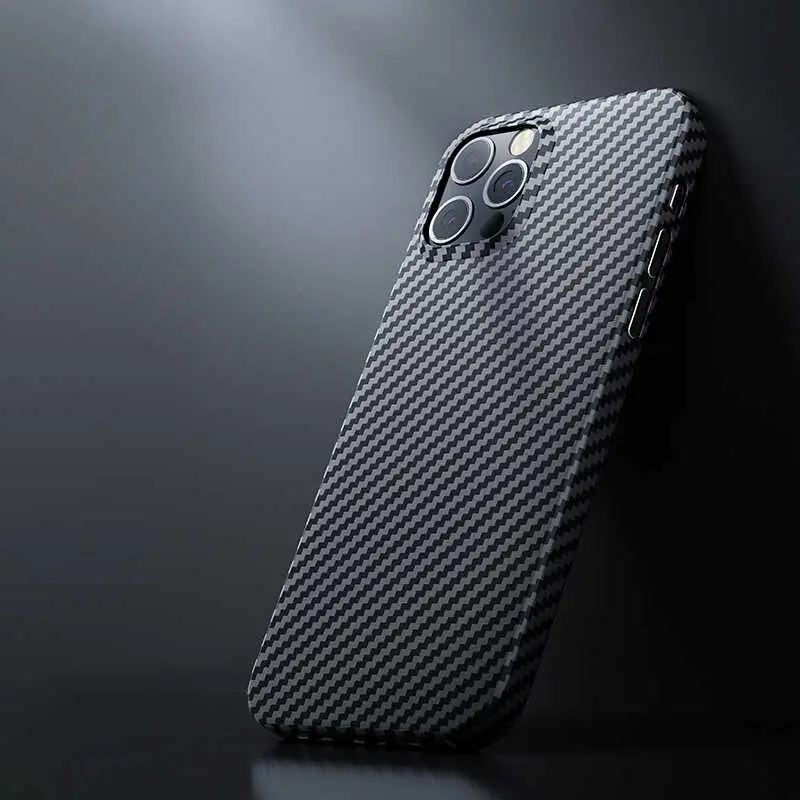 iPhone 12 Pro Max Aramid Karbon Kılıf - Benks Aramid Case
