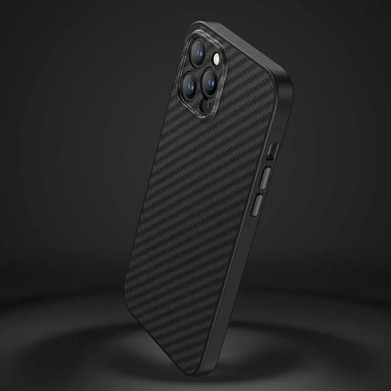 iPhone 12 Pro Max Karbon Fiber Kılıf - Benks Hybrid Kevlar