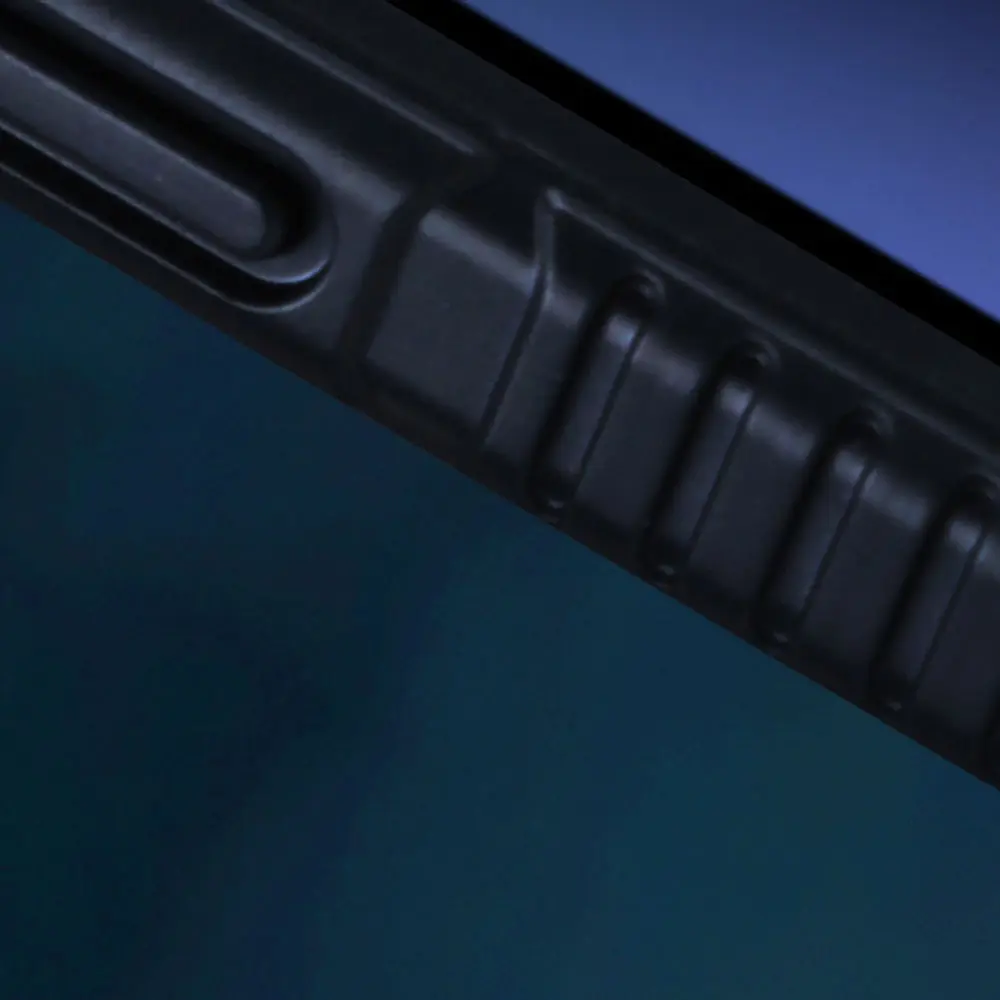 iPhone 12 Pro Max Standlı Deri Görünümlü Kılıf - Skinarma Shingoki