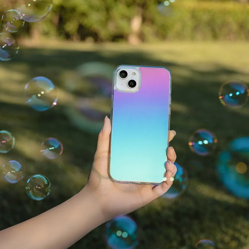iPhone 14 Plus Renk Geçişli Şeffaf Kılıf - Switcheasy Crush Plus