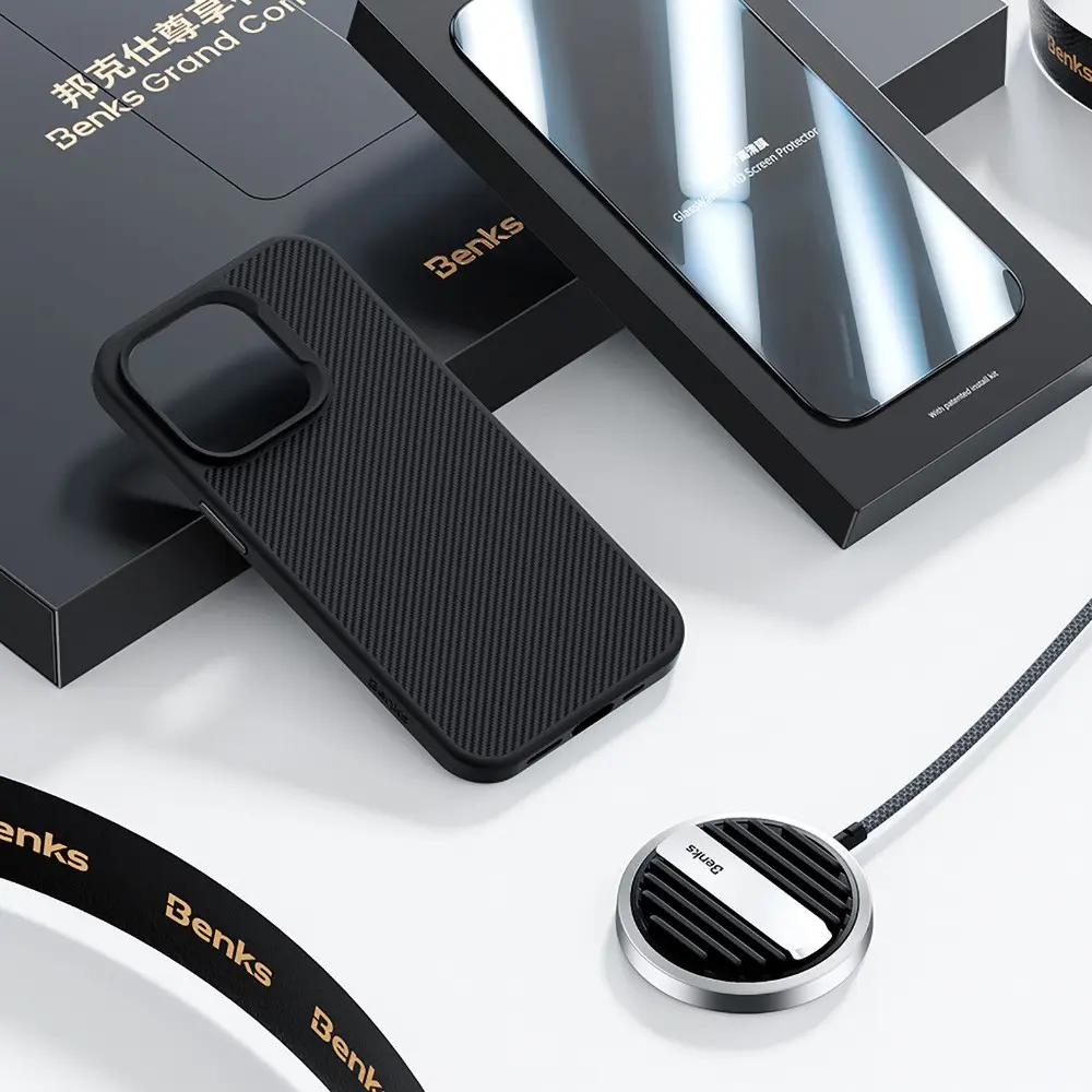 iPhone 14 Pro 3'ü 1 Arada Aksesuar Seti: Kılıf, Ekran Koruyucu ve MagSafe Şarj - Benks Grand Combo MFM01