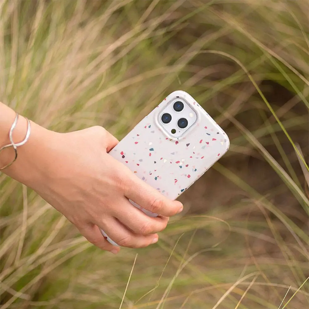 iPhone 14 Pro Mozaik Desenli Kılıf - Coehl Terrazzo