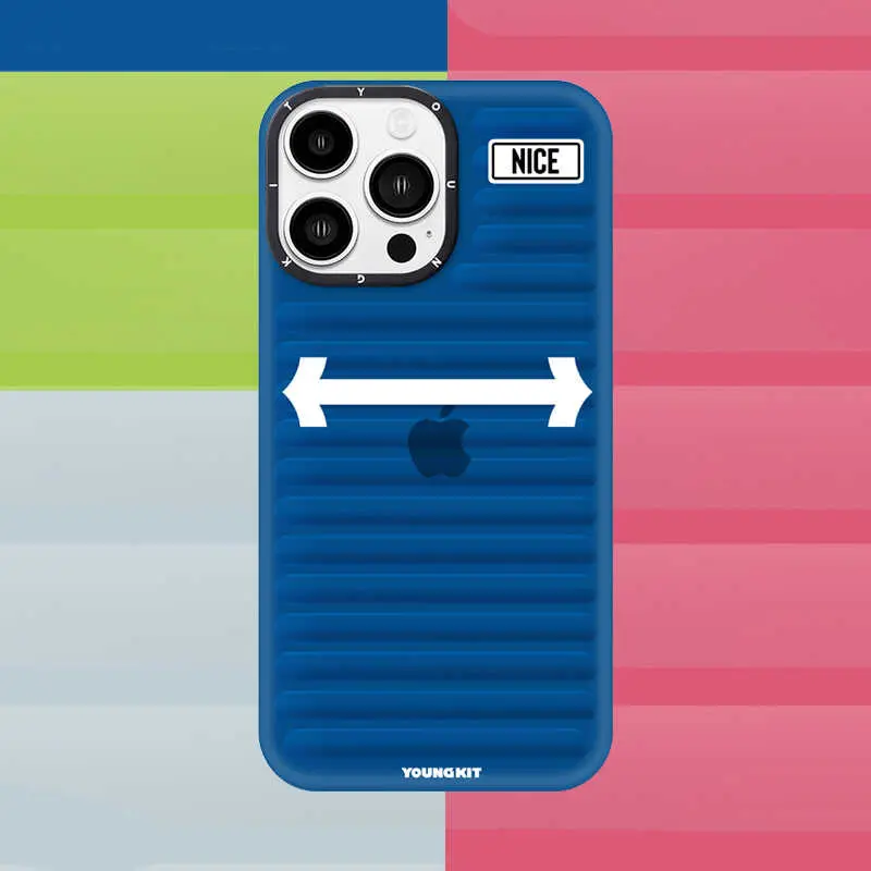 iPhone 14 Pro Tırtıklı Yüzeyli Kılıf - YoungKit Luggage FireFly