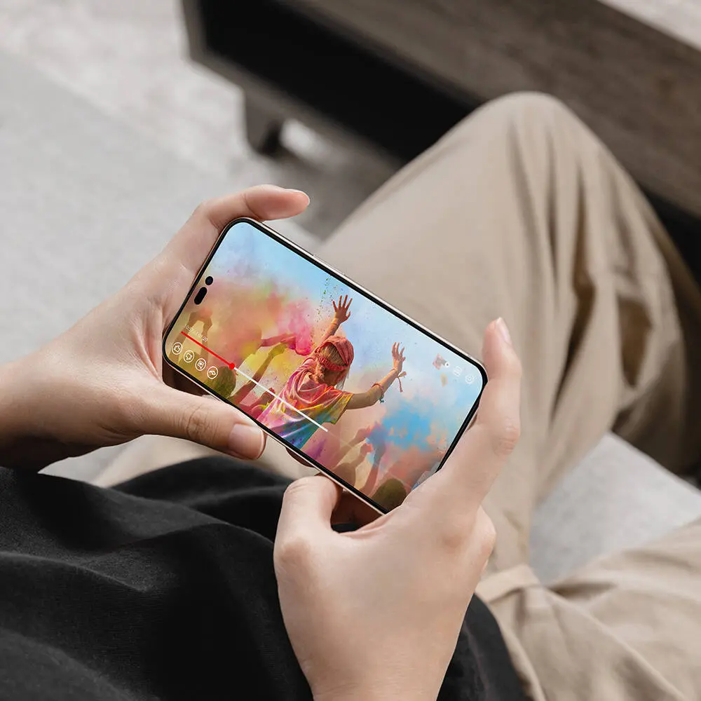 iPhone 14 Pro Temperli Cam Ekran Koruyucu - Switcheasy Vetro 9H