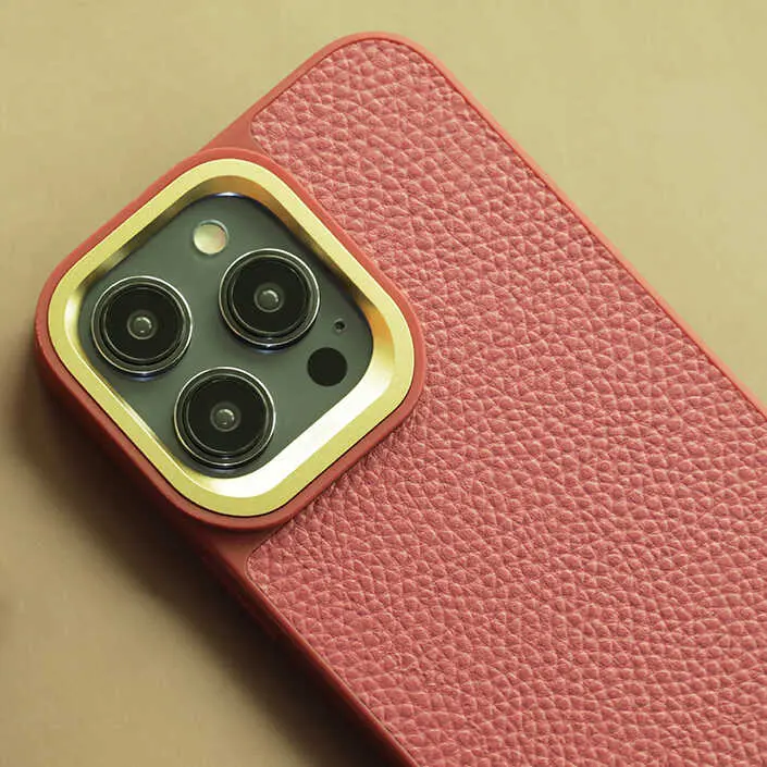 iPhone 14 Pro Max Soft Deri Kılıf, Metal Kamera Çerçeveli - Kajsa Litchi
