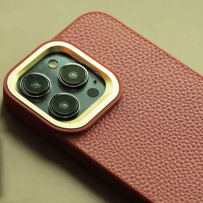 iPhone 14 Pro Max Soft Deri Kılıf, Metal Kamera Çerçeveli - Kajsa Litchi