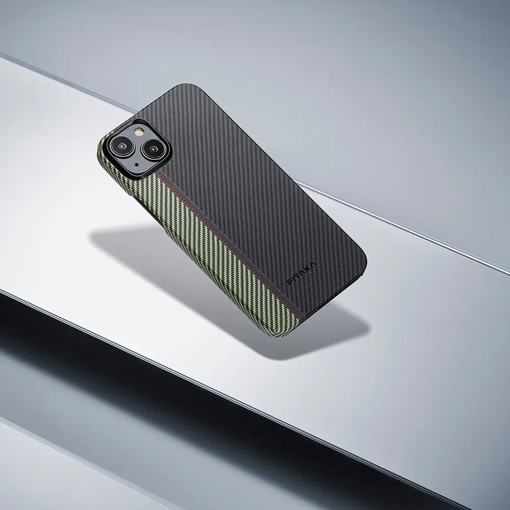 Apple iPhone 15 Plus Kılıf M-safe Şarj Özellikli 600D Aramid Karbon Fiber Pitaka Tactile Woven Orchestra Serisi Overture Kapak