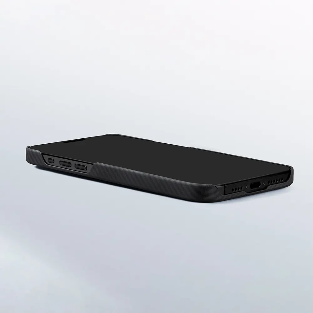 Apple iPhone 15 Plus Kılıf M-safe Şarj Özellikli 600D Aramid Karbon Fiber Pitaka Ultra-Slim Classic Serisi Black-Grey Twill Kapak
