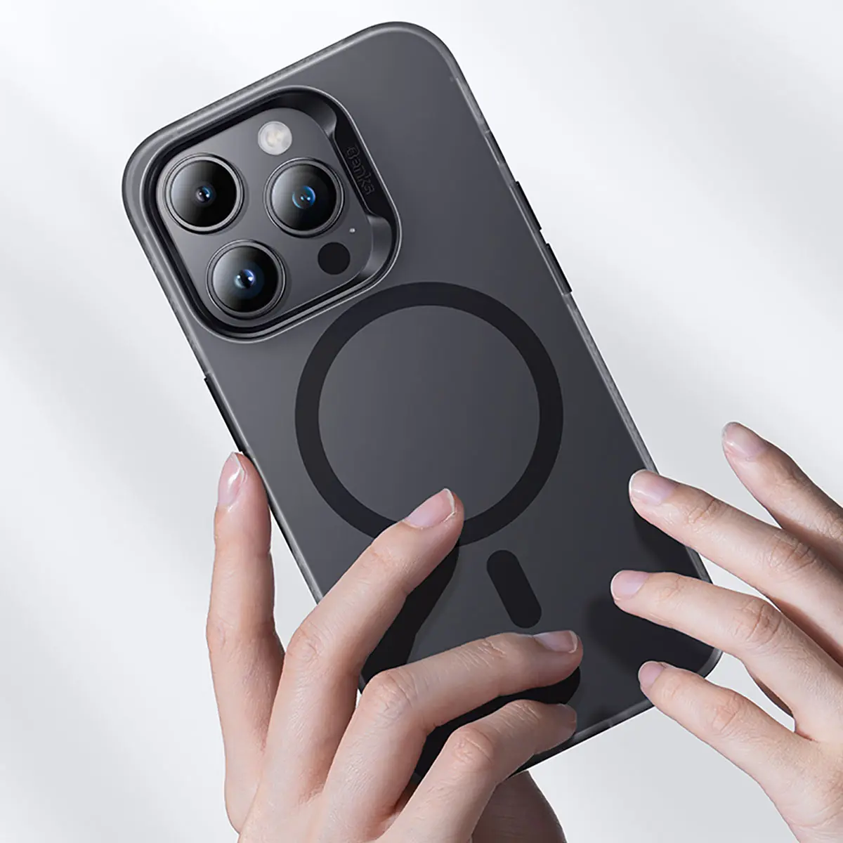 iPhone 15 Plus MagSafe Uyumlu Şeffaf Kılıf - Benks Lucid Armor