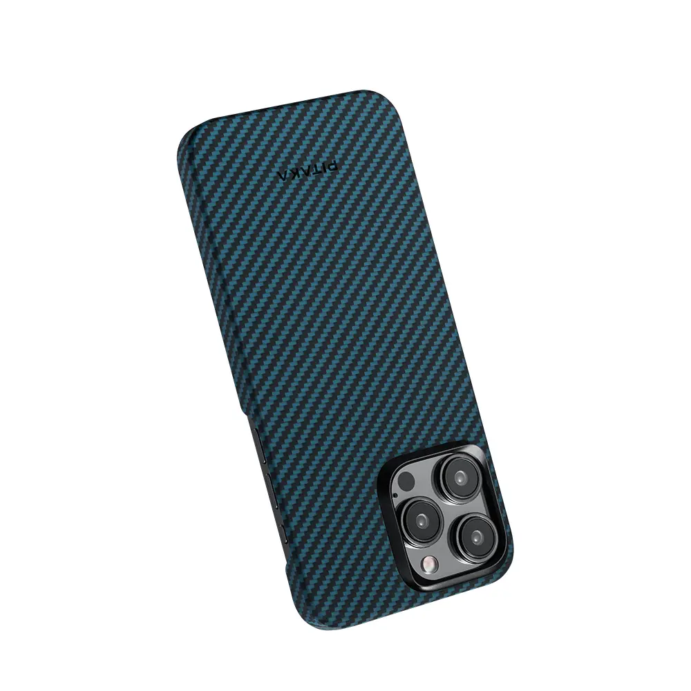 Apple iPhone 15 Pro Kılıf M-safe Şarj Özellikli 1500D Aramid Karbon Fiber Pitaka Ultra-Slim Classic Serisi Black-Blue Twill Kapak