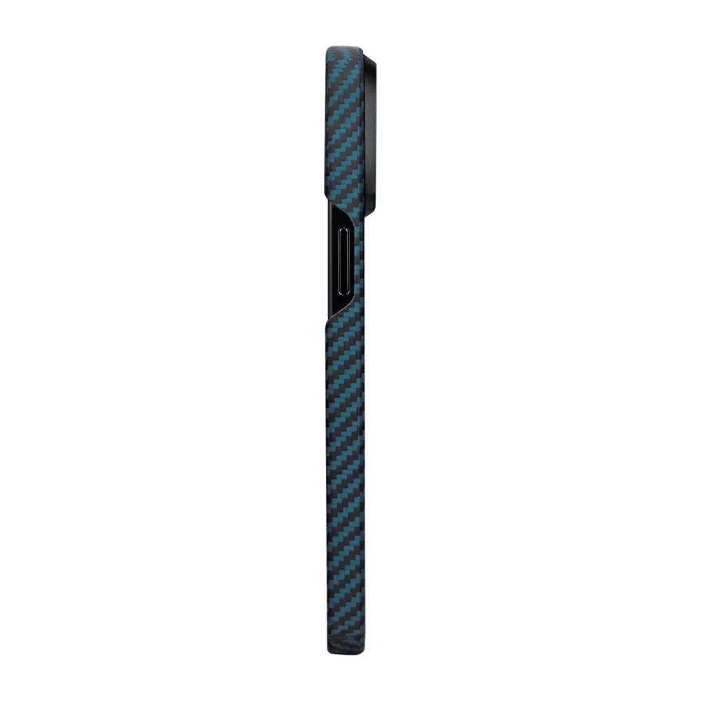 Apple iPhone 15 Pro Kılıf M-safe Şarj Özellikli 1500D Aramid Karbon Fiber Pitaka Ultra-Slim Classic Serisi Black-Blue Twill Kapak