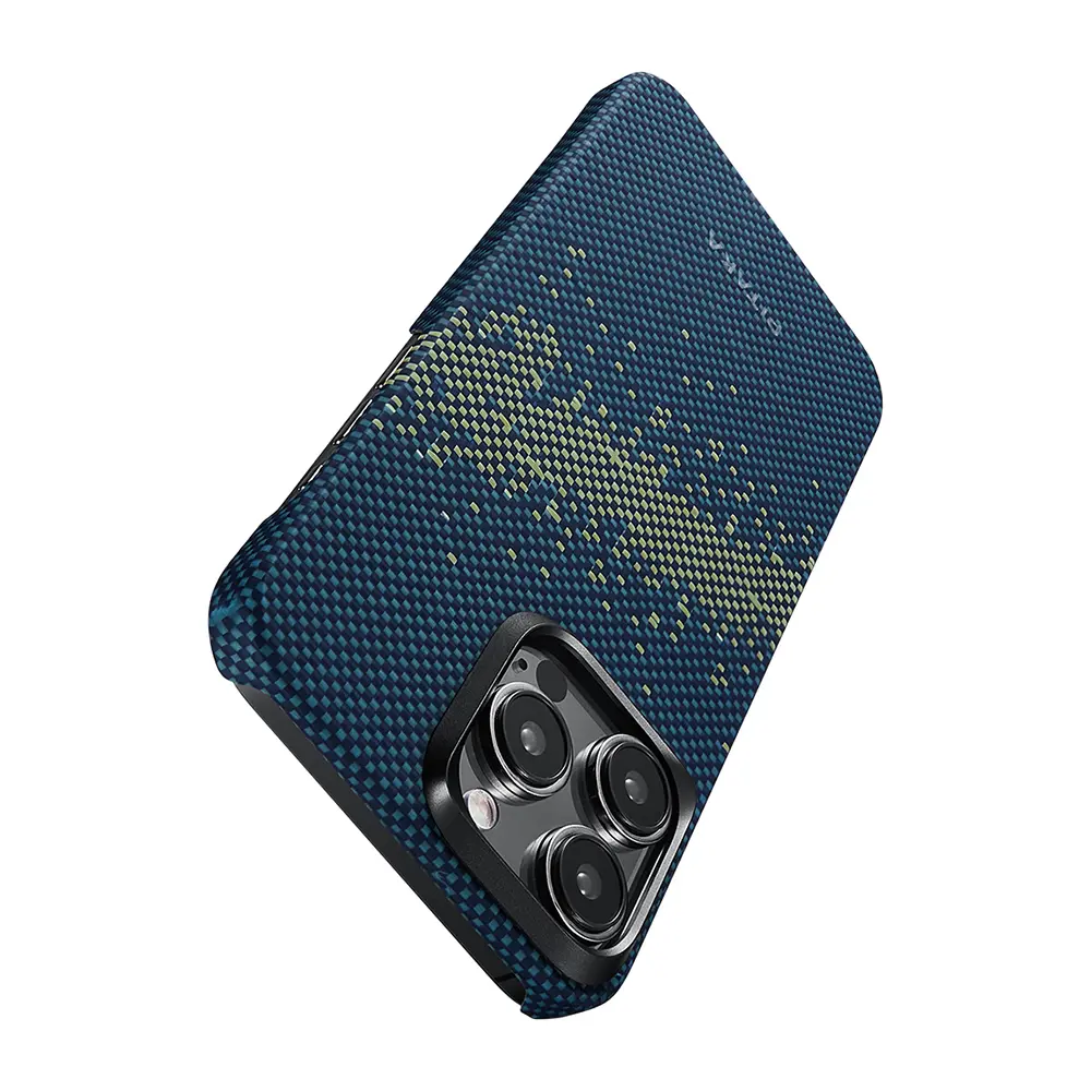 Apple iPhone 15 Pro Kılıf M-safe Şarj Özellikli Aramid Karbon Fiber Pitaka Tactile Woven Starpeak Serisi Milky Way Galaxy Kapak