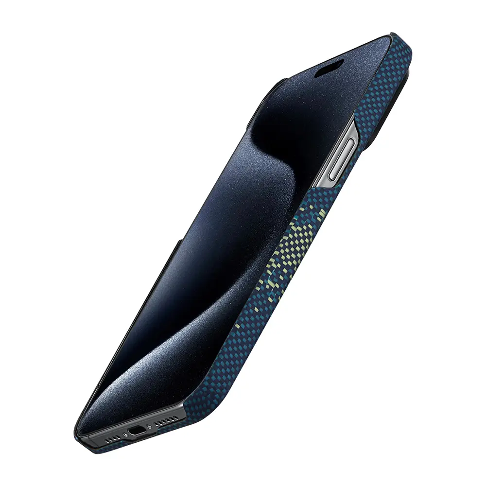 Apple iPhone 15 Pro Kılıf M-safe Şarj Özellikli Aramid Karbon Fiber Pitaka Tactile Woven Starpeak Serisi Milky Way Galaxy Kapak
