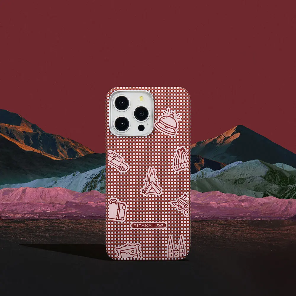 Apple iPhone 15 Pro Max Kılıf M-safe Şarj Özellikli Awa Tasarımlı 1500D Aramid Karbon Fiber Pitaka Ultra-Slim Classic Serisi Bonfire Kapak