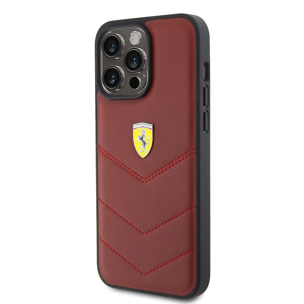 iPhone 15 Pro Max Lisanslı Deri Kılıf, Metal Logo Tasarımlı - Ferrari