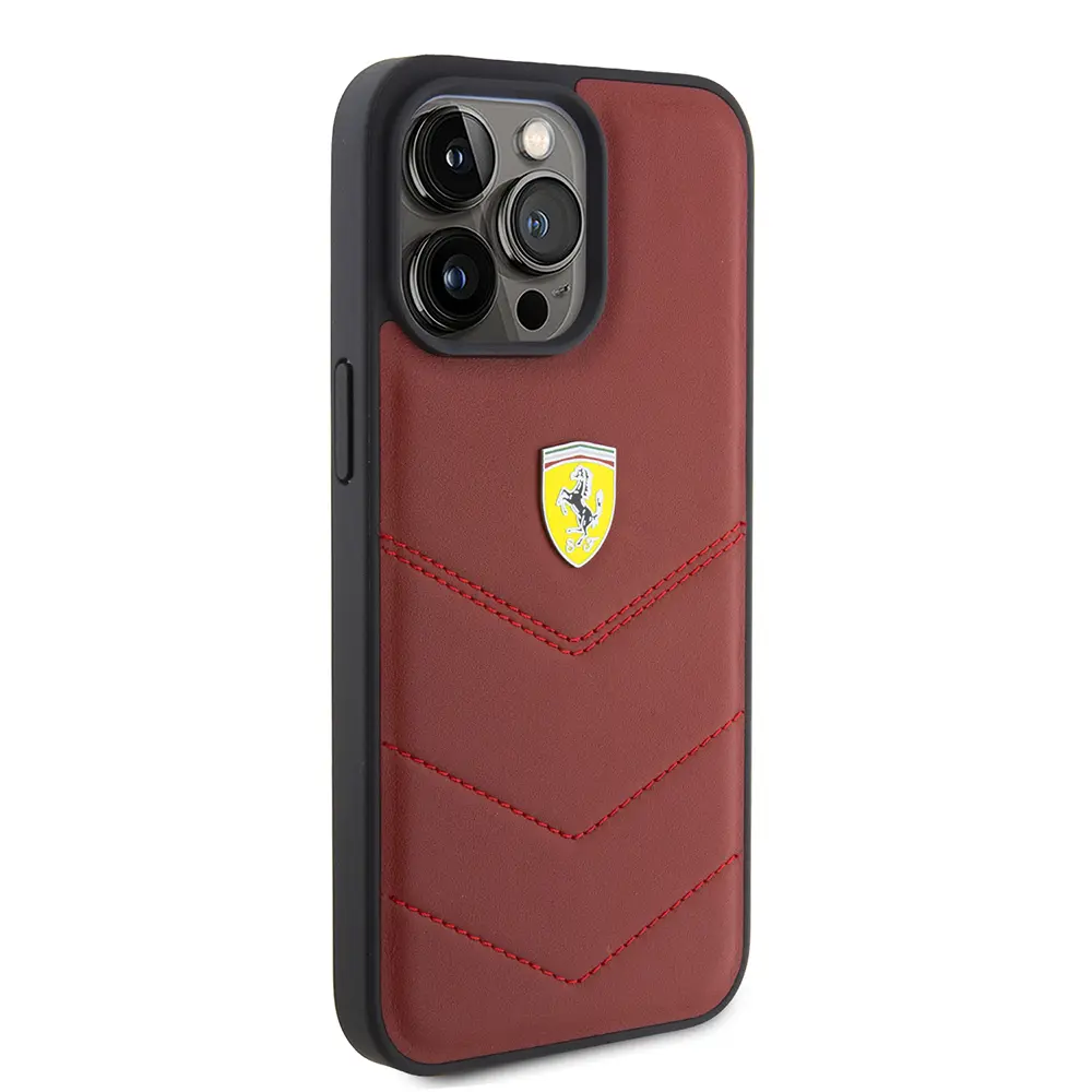 iPhone 15 Pro Max Lisanslı Deri Kılıf, Metal Logo Tasarımlı - Ferrari