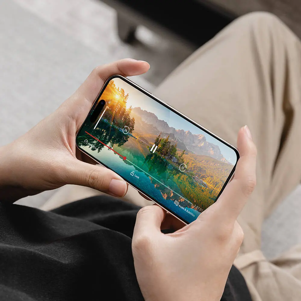 iPhone 15 Pro Temperli Cam Ekran Koruyucu - Switcheasy Glass 9H