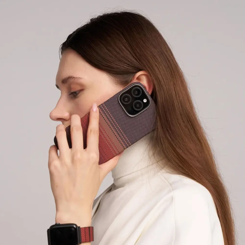 Apple iPhone 16 Kılıf M-safe Şarj Özellikli Aramid Karbon Fiber Pitaka Tactile Woven Sunset-Moonrise Serisi Sunset Kapak