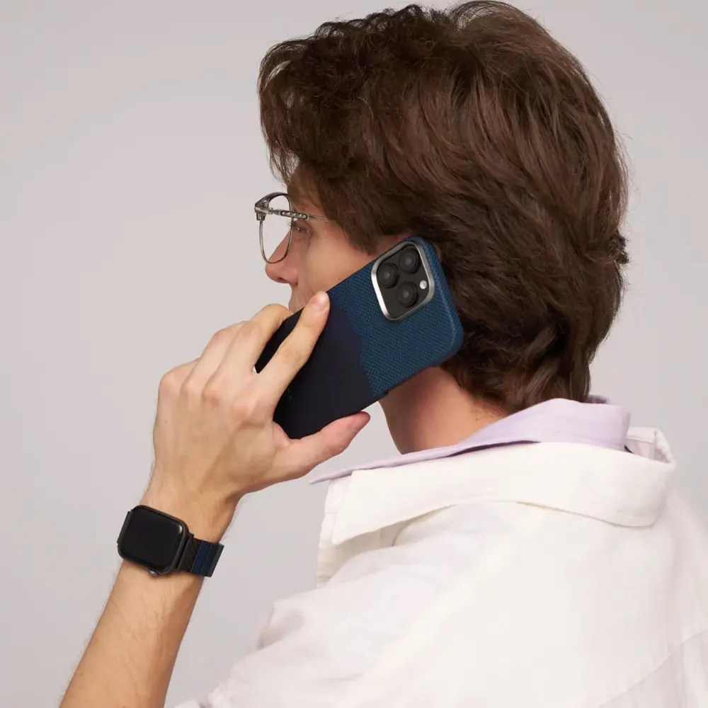 Apple iPhone 16 Plus Kılıf M-safe Şarj Özellikli Aramid Karbon Fiber Pitaka Tactile Woven Starpeak Serisi Milky Way Galaxy Kapak