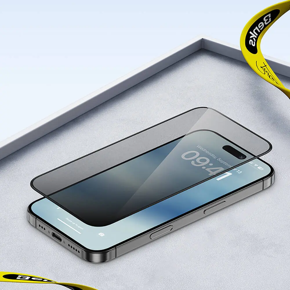 iPhone 16 Pro Gizlilik Ekran Koruyucu, 0.3 mm Temperli Cam - Benks Ultra Shield