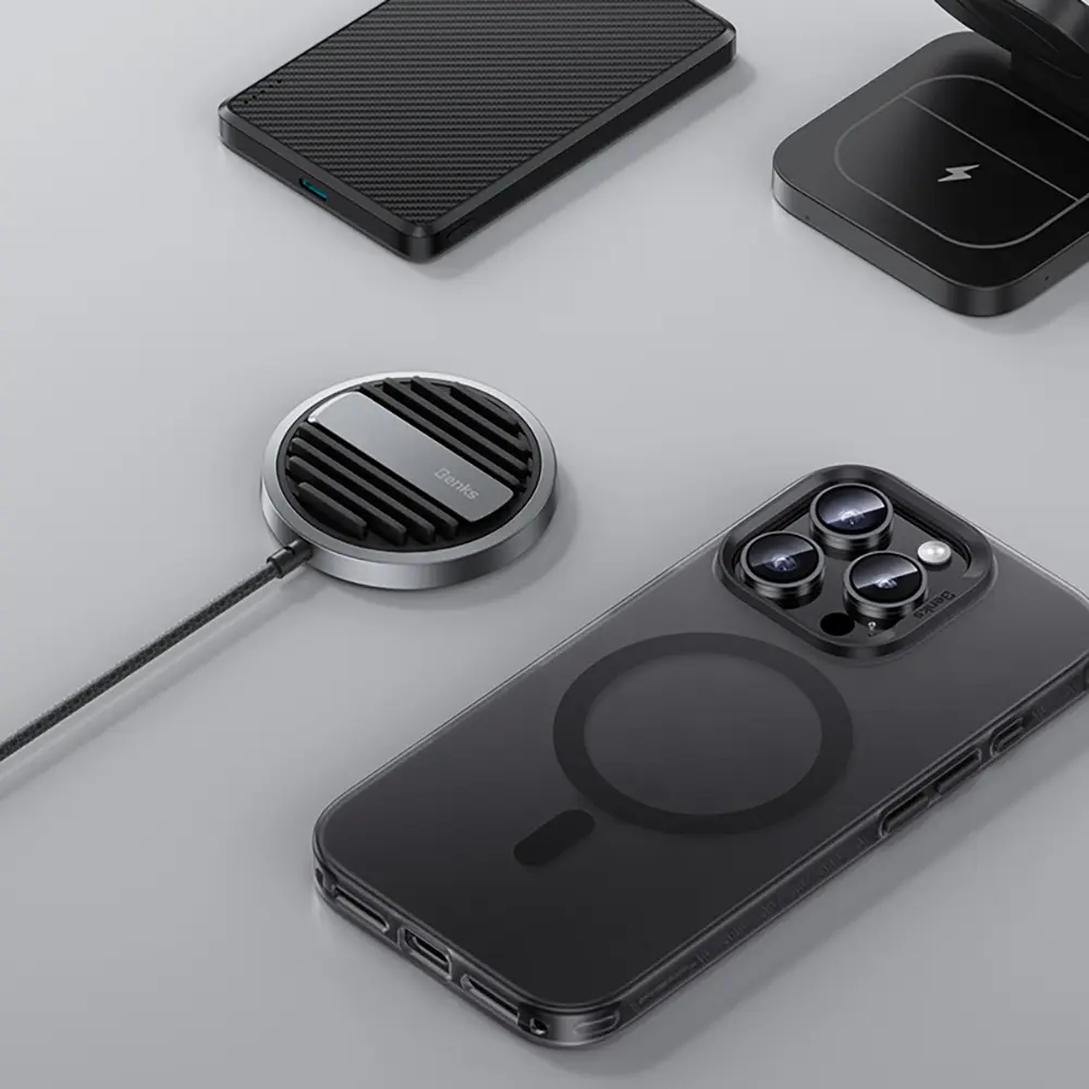 iPhone 17 Pro MagSafe Uyumlu Şeffaf Kılıf - Benks Lucid Armor