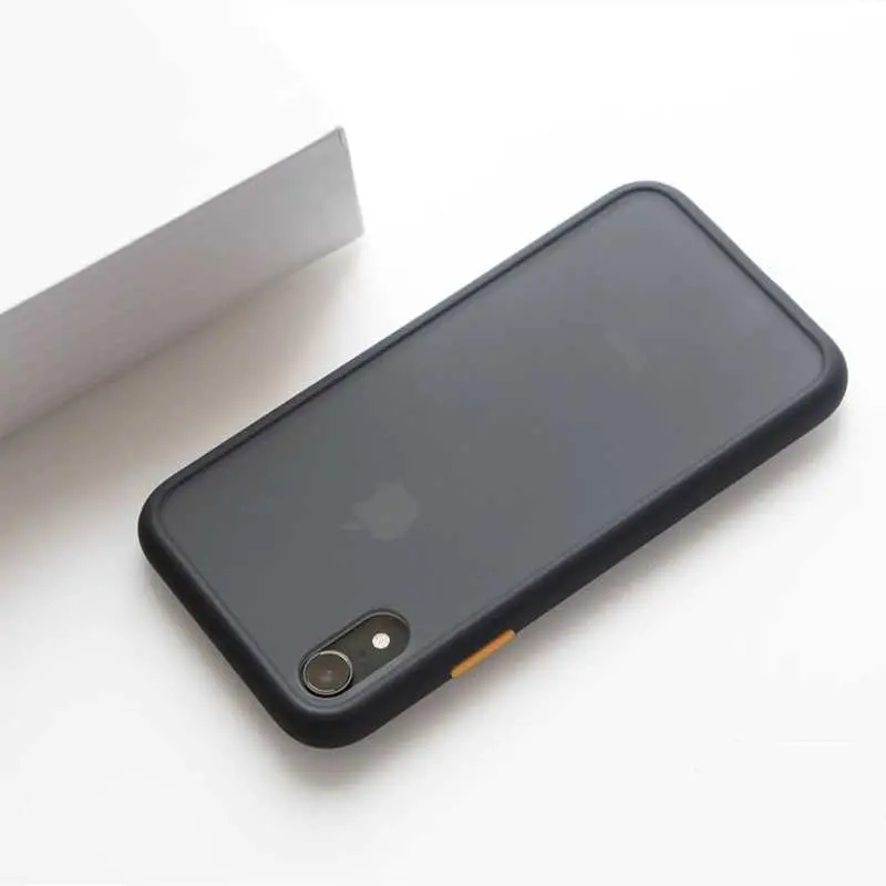 iPhone XR Kılıf, Mat Yüzeyli ve Darbe Emici - Benks Magic Smooth