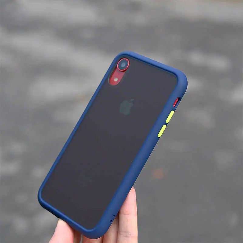 iPhone XR Kılıf, Mat Yüzeyli ve Darbe Emici - Benks Magic Smooth