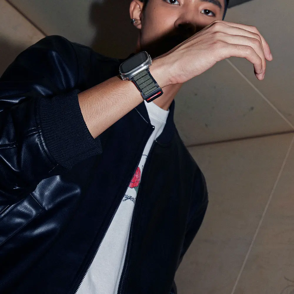 Apple Watch Ultra 49 mm Hasır Örgü Kordon - Skinarma Kobu