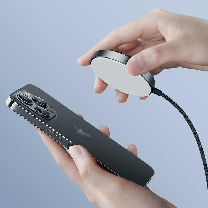 Benks MFM01 MagSafe Uyumlu Standlı 15W Kablosuz Şarj Aleti