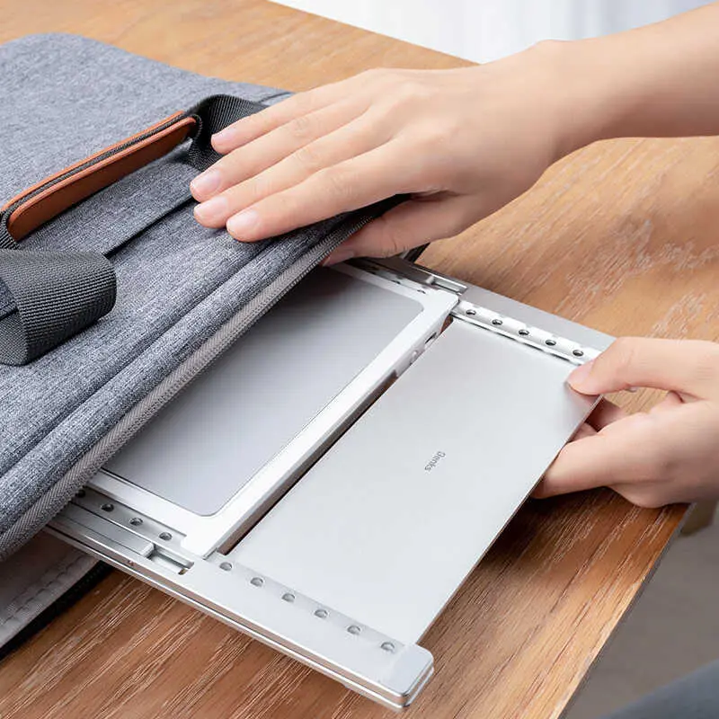 Benks SR03 Fanlı Laptop Standı, 12-18 inç Uyumlu, Ayarlanabilir