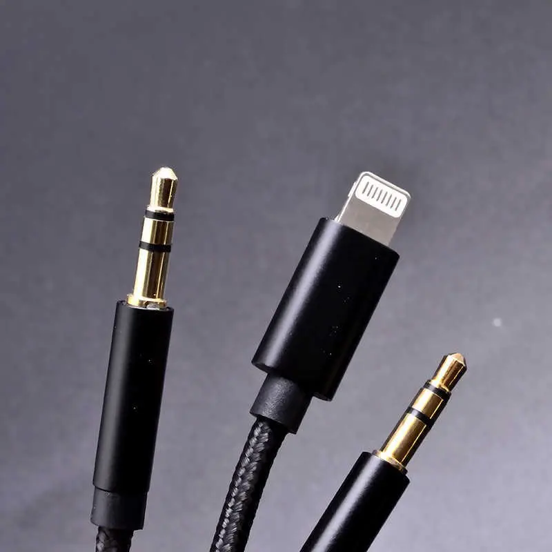 Go Des GAC-305 2'si 1 Arada AUX Ses Kablosu, iPhone ve 3.5 mm Girişli Cihazlar İçin