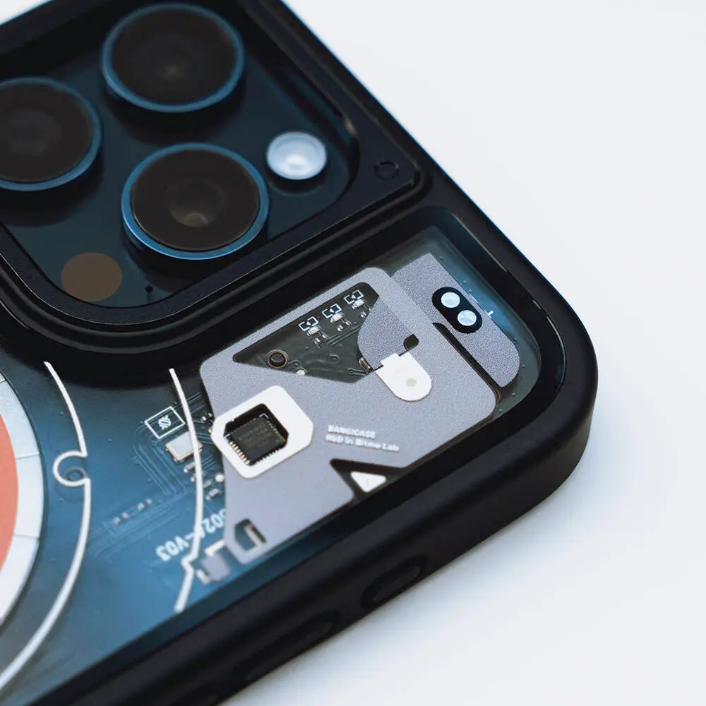 iPhone 15 Pro MagSafe Uyumlu Bluetooth Butonlu Akıllı Kılıf - Bitmo Lab Bangcase