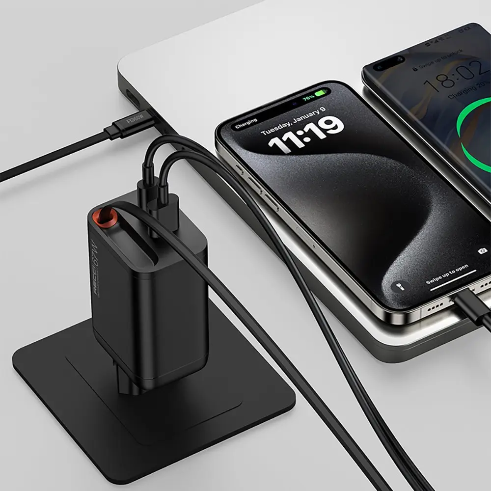 Recci RC103E GaN 67W Hızlı Şarj Adaptörü ve Type-C Kablo Seti