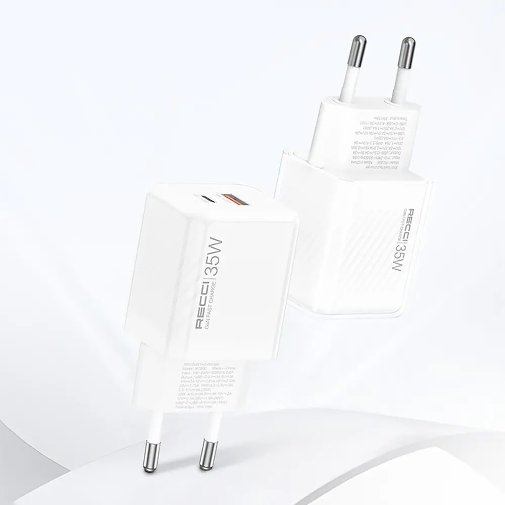 Recci RC83E 35W GaN Şarj Adaptörü, USB-C PD ve USB-A QC3.0