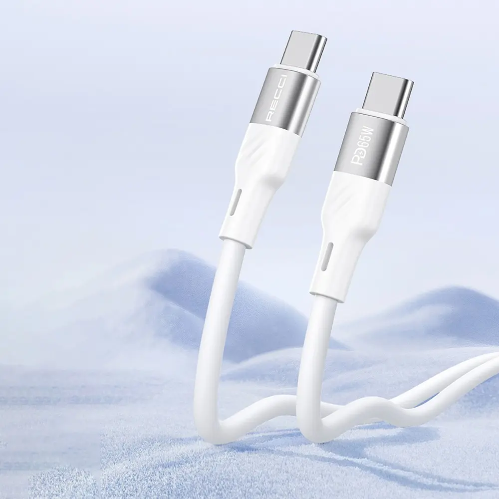 Recci RC85E GaN 67W Hızlı Şarj Adaptörü ve USB-C Kablo Seti