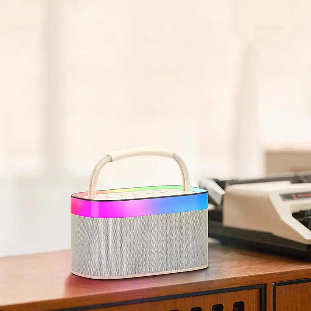 Recci RSK-W40 Phantom Taşınabilir Bluetooth Hoparlör, 16W ve RGB Işıklı