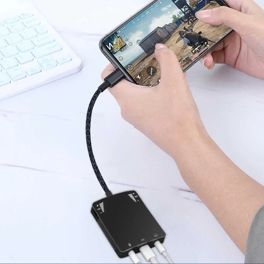 Wiwu 3 in 1 Lightning Ses Adaptörü, 2x 3.5 mm Girişli