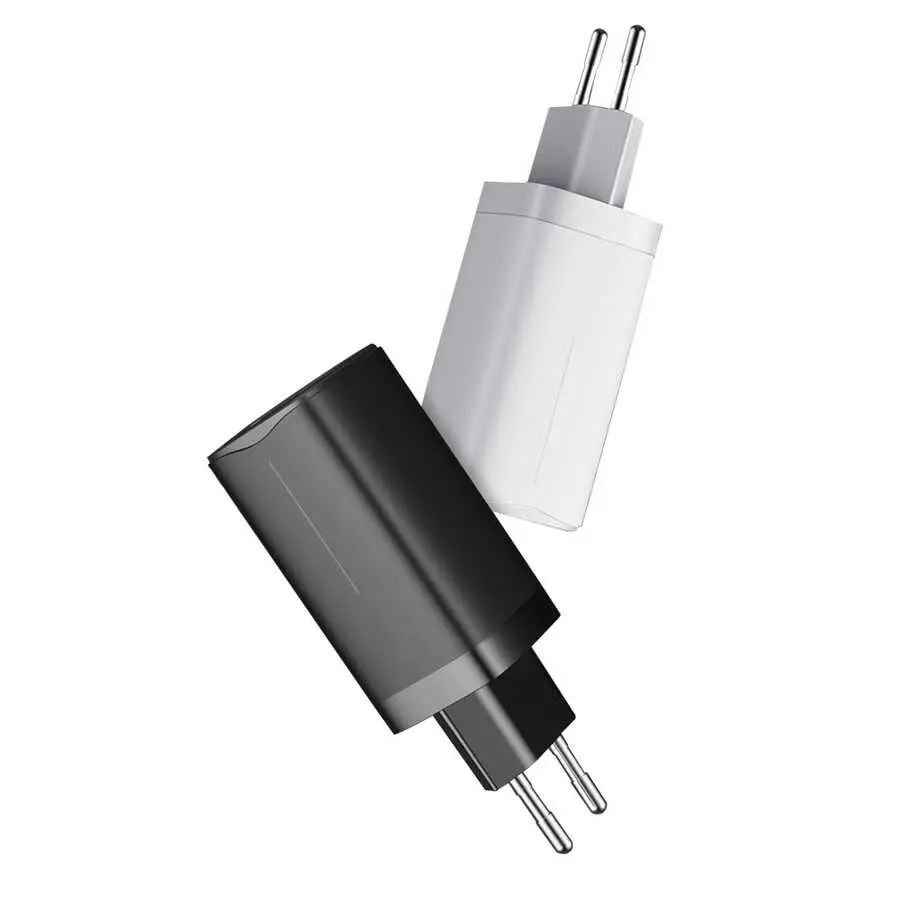 Wiwu GaN Tech GTC6521 65W Şarj Adaptörü, 2x PD ve USB Çıkışlı