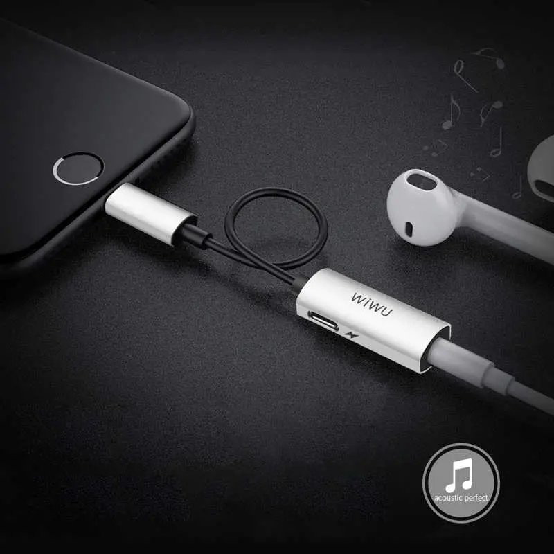 Wiwu LT01 Lightning Şarj ve Ses Adaptörü, 3.5 mm Kulaklık Girişli
